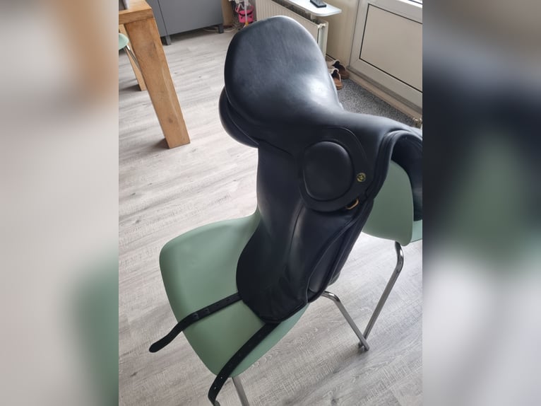 Hulsebos zadel 18inch medium wide impuls