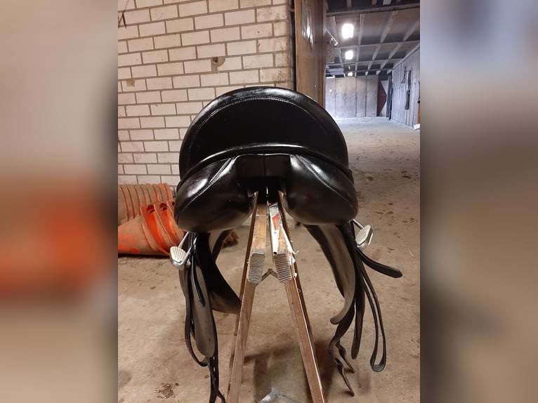 Kentaur Penelopa dressuurzadel 18 inch