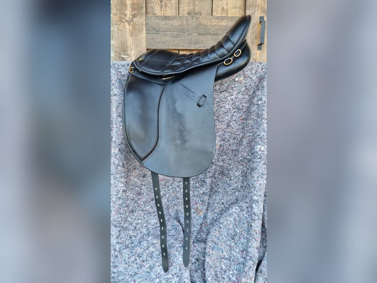 Massimo Trail dressuur/trailzadel