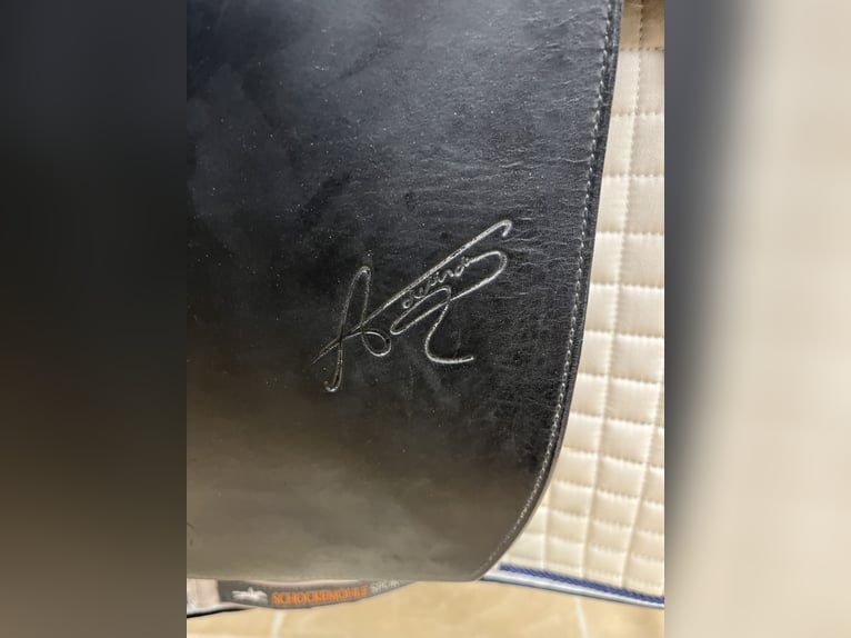 Mooi erreplus dressuurzadel te koop