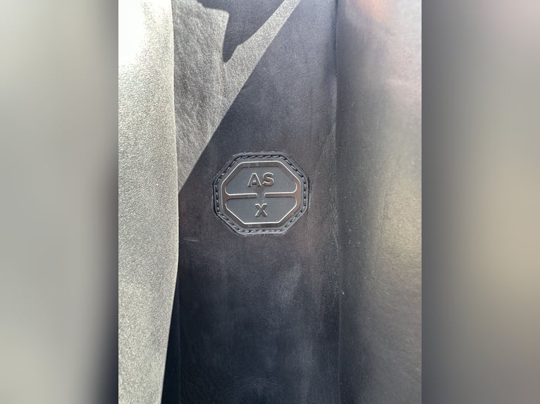 Prestige Brillante AS-X Monoflap Dressuur Zadel 17/32 - Prestige Dressage Saddle only 1 year old!