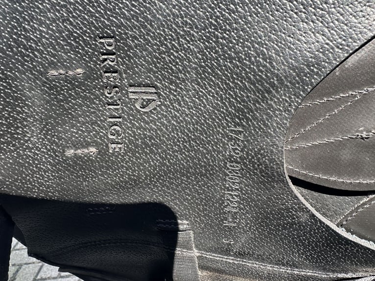 Prestige Brillante AS-X Monoflap Dressuur Zadel 17/32 - Prestige Dressage Saddle only 1 year old!