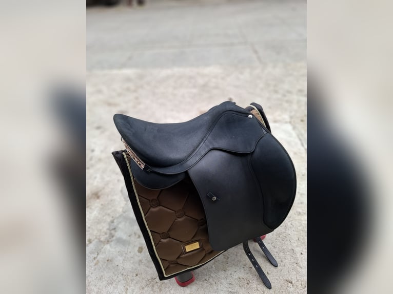 Wintec Pro Wide 18 inch