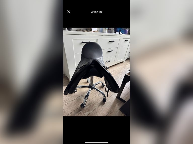 Wintec zadel 17,5 inch verstelbaar 