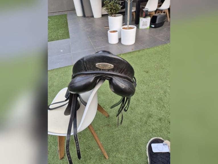 Zo goed al Nieuw stubben dressuur zadel