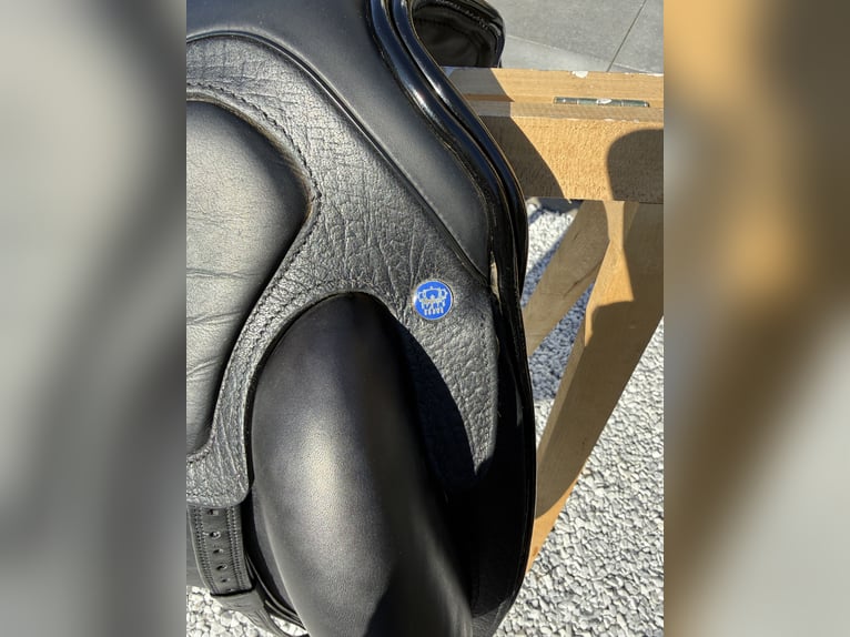 Dressuurzadel KM e-pony / paard