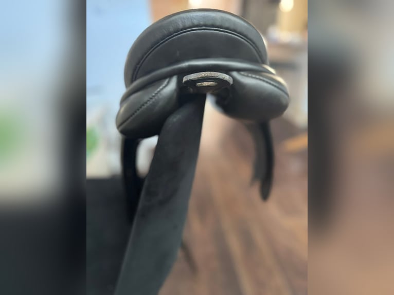 JL GP Jumping pony saddle