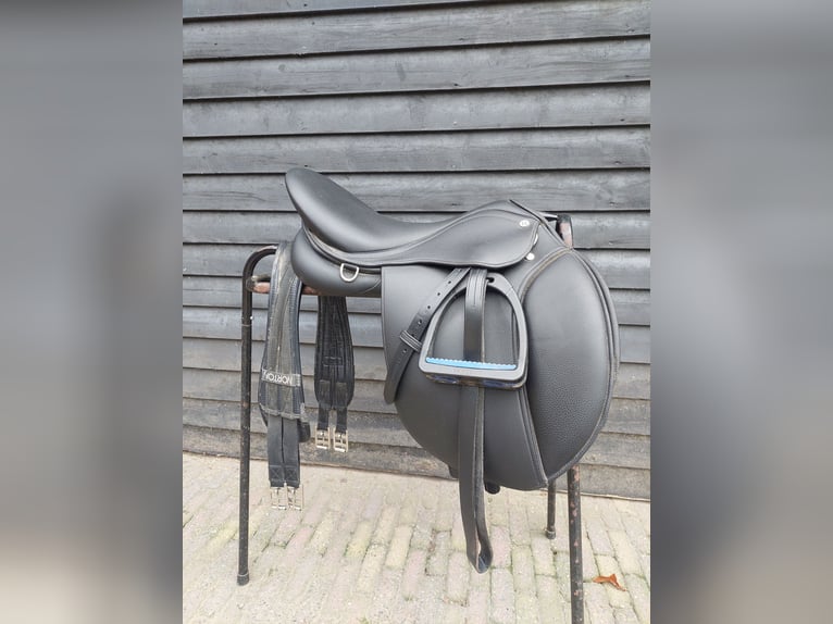 Veelzijdigheidszadel Norton 17'' Veelzijdigheidszadel Norton 17''