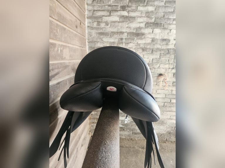 Wintec veelzijdigheidszadel 500 17 inch