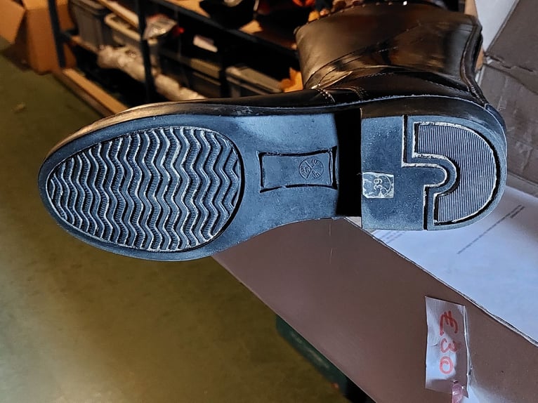 Laarzen met diamantjes en laque