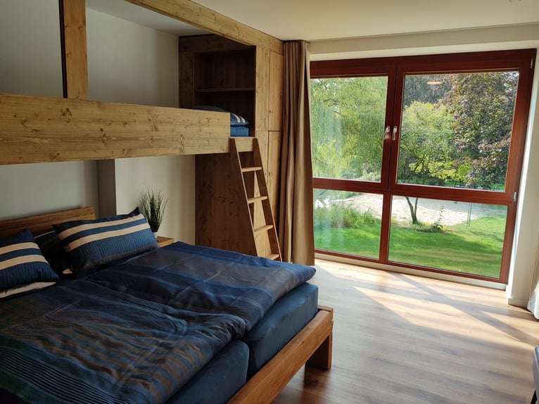 Vakantiewoningen in een prachtig ruitergebied, direct aan het meer op het eigen terrein.