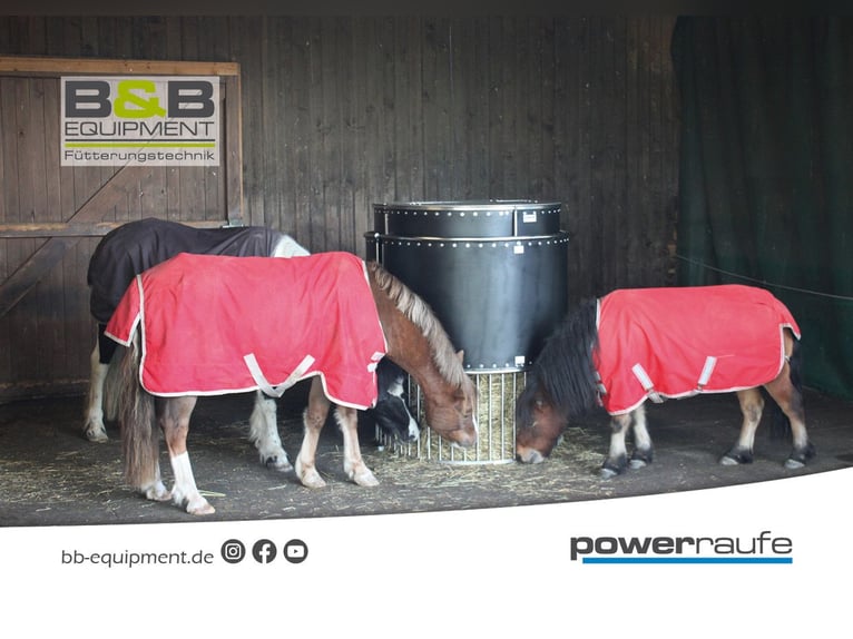 Tijdgestuurde voederbak voor paarden, de Powerraufe, geschikt voor tot 30 kg hooi, optioneel met wat