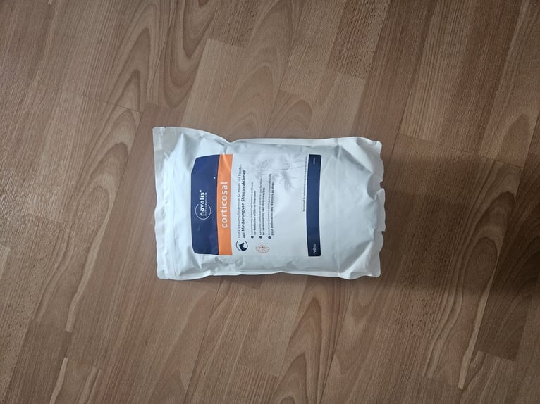 Nieuw, ongeopend Navalis Corticosal 2 kg voor paarden met Cushing