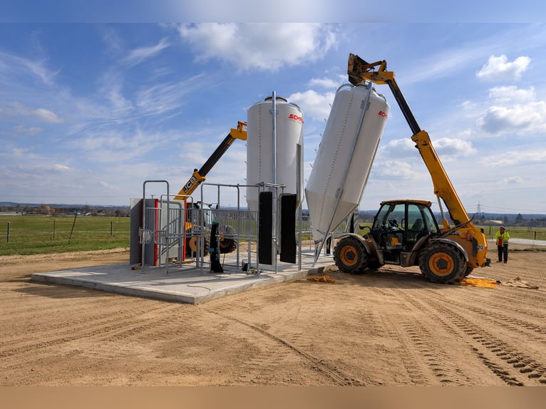 Nieuwe actieve stal München Oost met 2 rijhallen