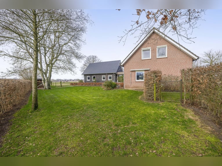 Buskensven 1, Oostrum