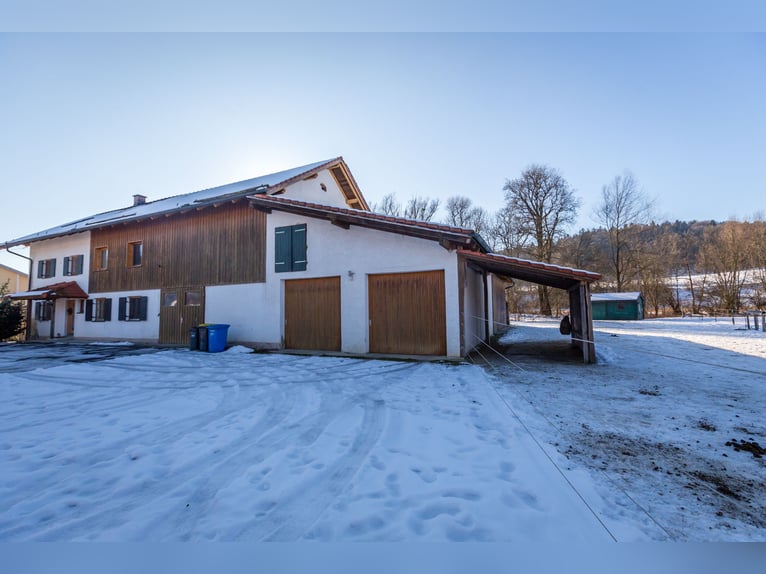 Droomhuis met uitgebreide paardenfaciliteiten in Zeilarn (oostelijk van München), zonder commissie