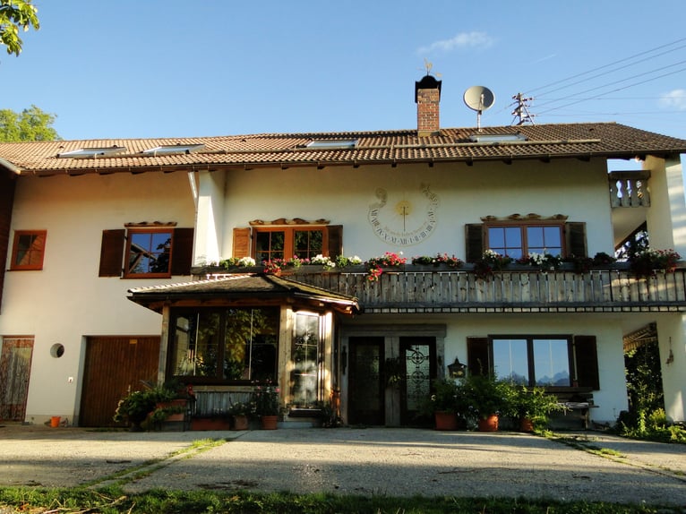 Droomwoning voor paardenliefhebbers in het Allgäu met een adembenemend uitzicht op de Alpen, VERKOOP