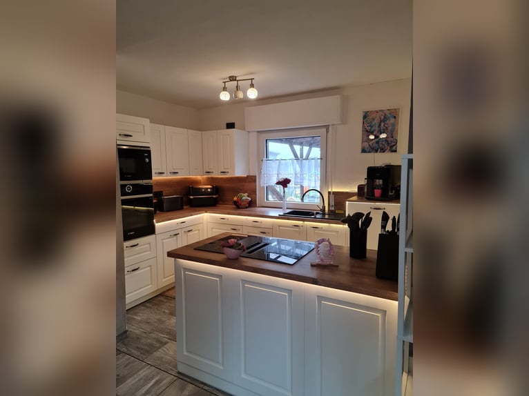 Einfamilienhaus mit Pferde- bzw. Tierhaltung und weiteren Nutzungsmöglichkeiten