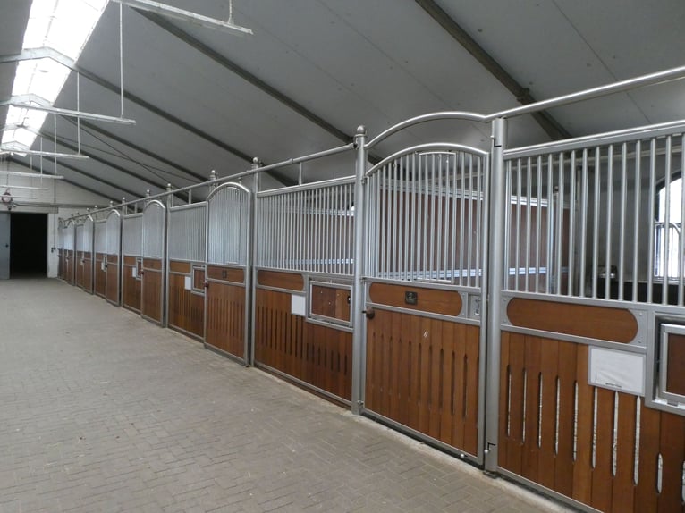 Exclusief rijterrein rondom Düsseldorf, Duitsland