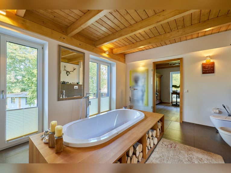 Exklusive Villa Nähe Wiesbaden – Wohnen auf höchstem Niveau mit Stallung & parkähnlichem Grundstück