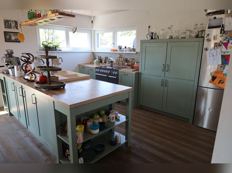 hochwertiger Neubau mit 2,5 WE *Pferdehaltung/Pferde* 1786 m² *provisionsfrei*