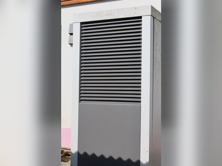 hochwertiger Neubau mit 2,5 WE *Pferdehaltung/Pferde* 1786 m² *provisionsfrei*