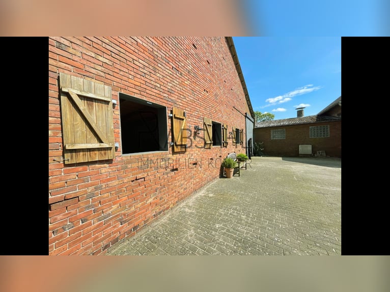 Hofensemble mit ausgebauter Tenne und 1,6ha Land direkt am Haus! Genehmigte Pferdehaltung!