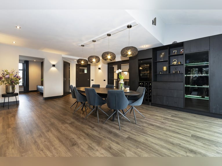 Luxury detached home with office outbuilding, wellness pool, gym & stables for 4 horses