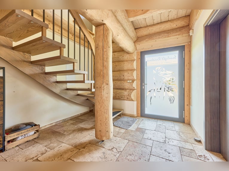 Paardenaccommodatie te koop in Hütschenhausen, Rijnland-Palts – stijlvol wonen inclusief!