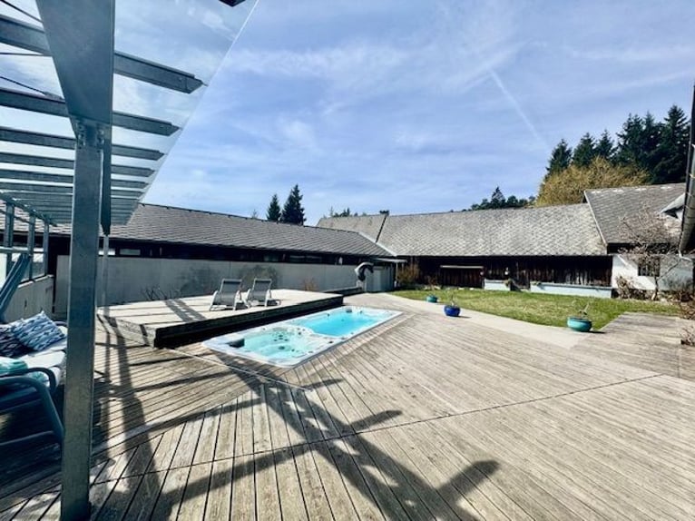 Privé-renbaan in de Wienerwald