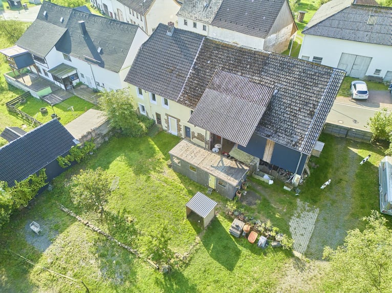 Reitanlage in Rheinland-Pfalz zu verkaufen – Pferdeimmobilie mit kleiner Reithalle und Wohnhaus!