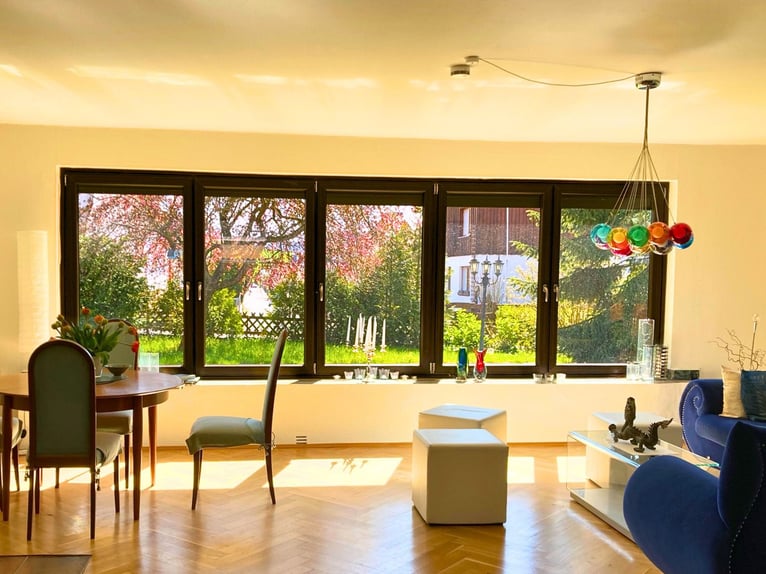 Ruiterfaciliteit met binnenbak in het Werradalen – privé paardenparadijs op 6359 m²