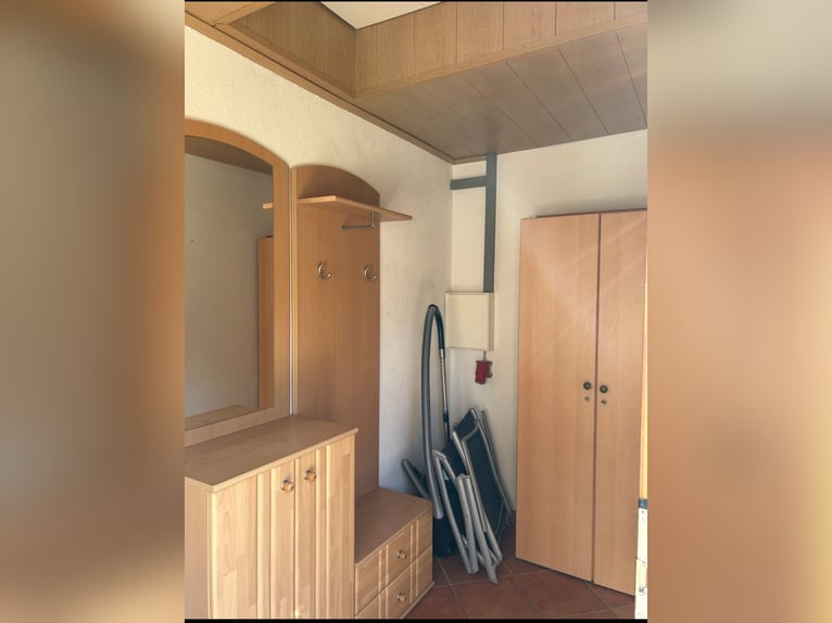 Schöne 1,5-Zimmer-Wohnung auf idyllischem Pferdehof zu vermieten