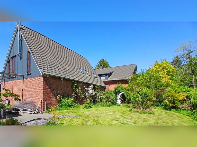 Seelenruhe für Mensch und Tier- kernsaniertes Landhaus mit Scheune und Pferdeweide