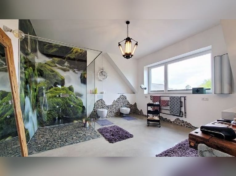 Traumhafter Vierkanthof mit ca. 4,2 ha Nähe Düsseldorf