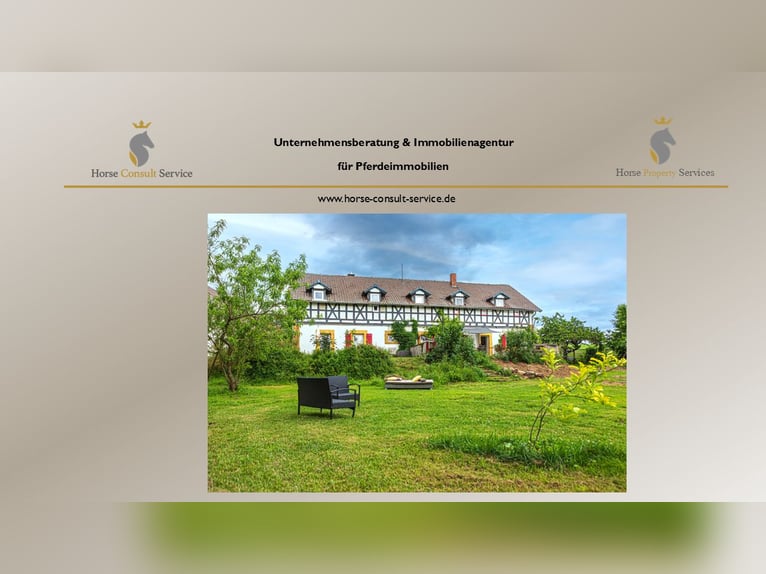 Viel Wohnraum, viele Optionen– Reitimmobilie in traumhafter Lage