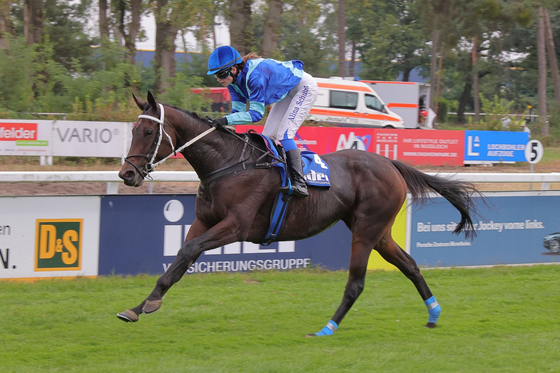 Fs1 How Do I Watch Fox Fire Tv Watch Fox On Roku Race Fs1 Roku Fox